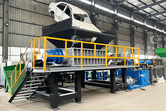 Tocător de fier vechi